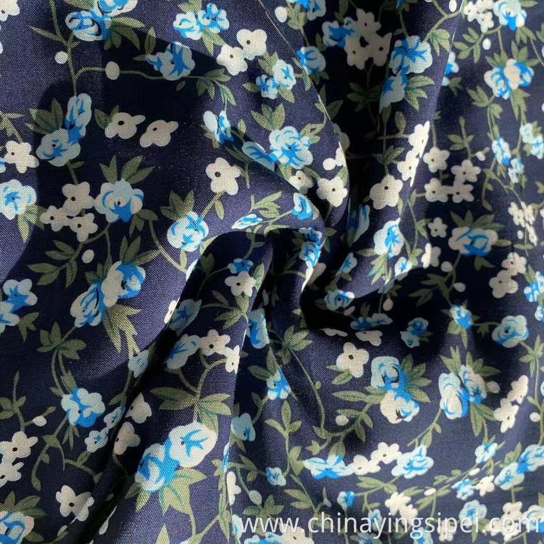 Mulinsen Textile 45s Challis 100 Printed Rayon Fabric